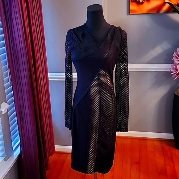 BCBGMaxAzria Dresses & Skirts - Bcbgmaxazria black dress sz small